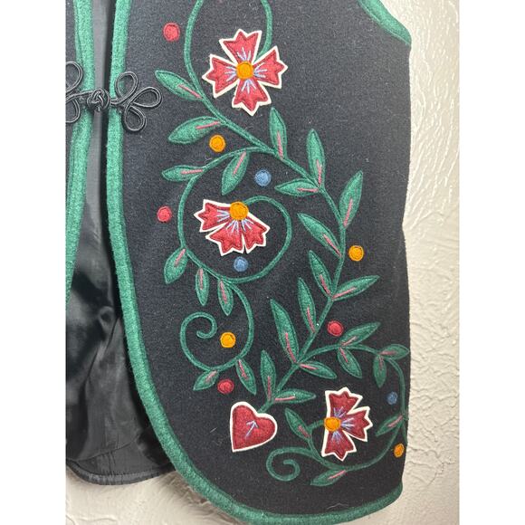 Vintage Handmade Wool Felt Embroidered Patchwork Floral lined Vest Chest 36 - Picture 2 of 6